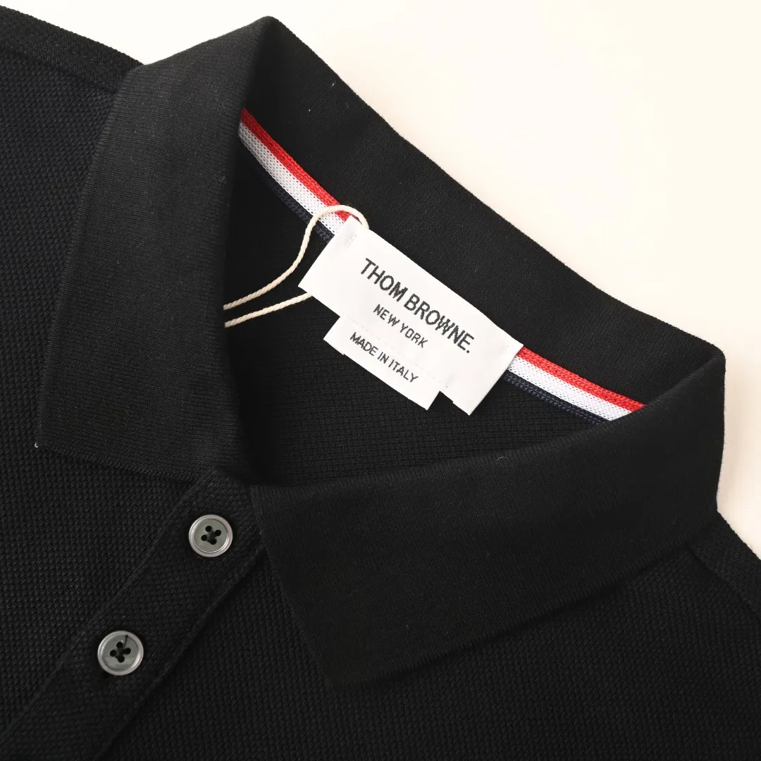 THOM BROWNE TB Polo THOM BROWNE TB 260 POLO 260 Authentic Authentic Factory Quality Same Style + Authentic ：White/Black/Gray Size：1 2 3 4